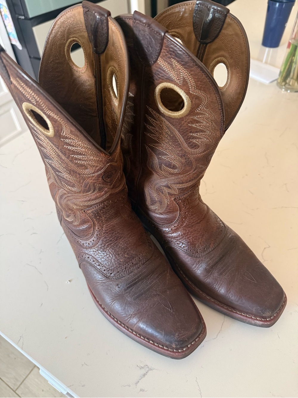 Ariat Men's Brown Western Cowboy Boots - Classic Leather 9.5D